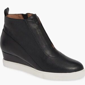 💕Sale💕 Linea Paolo Ann Wedge Sneakers